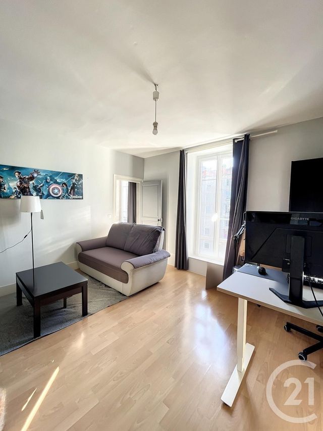 Appartement T2 à vendre - 2 pièces - 53.15 m2 - CLERMONT FERRAND - 63 - AUVERGNE - Century 21 Stéphane Roume Immobilier