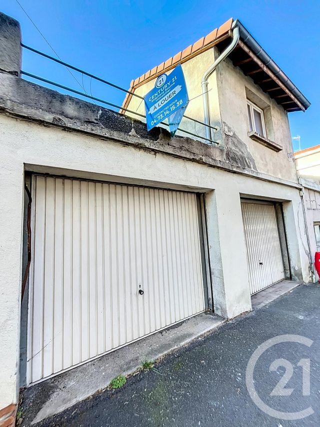 parking à louer - 16.0 m2 - CLERMONT FERRAND - 63 - AUVERGNE - Century 21 Stéphane Roume Immobilier