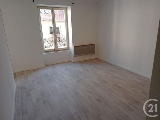 Appartement F2 à louer - 2 pièces - 45.0 m2 - CLERMONT FERRAND - 63 - AUVERGNE - Century 21 Stéphane Roume Immobilier