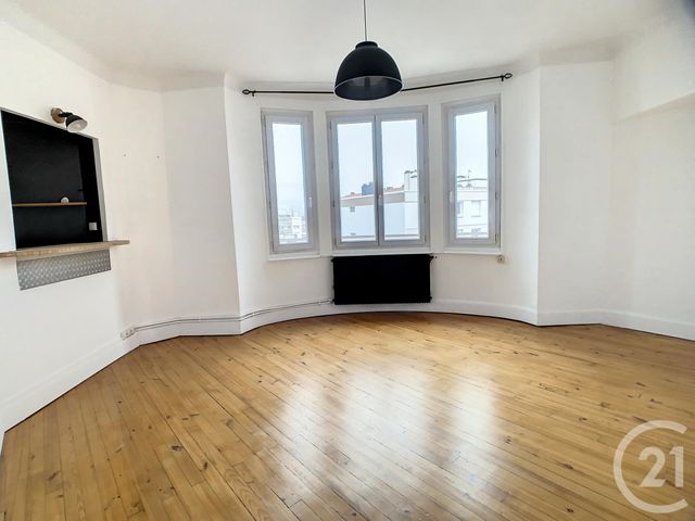 Appartement F2 à louer - 2 pièces - 46.83 m2 - CLERMONT FERRAND - 63 - AUVERGNE - Century 21 Stéphane Roume Immobilier