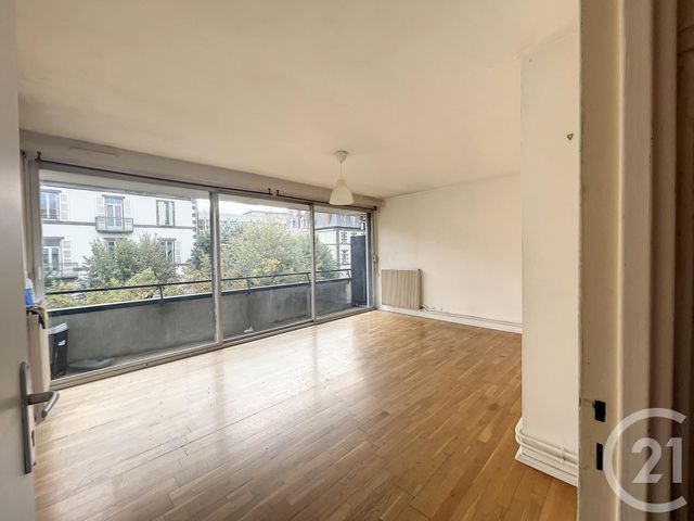 Appartement F3 à louer - 3 pièces - 69.84 m2 - CLERMONT FERRAND - 63 - AUVERGNE - Century 21 Stéphane Roume Immobilier